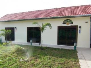 Phuket Airport Overnight 2* Nai Yang