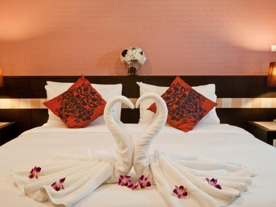 Hotel Oyo 358 Rattana Thalang 2*