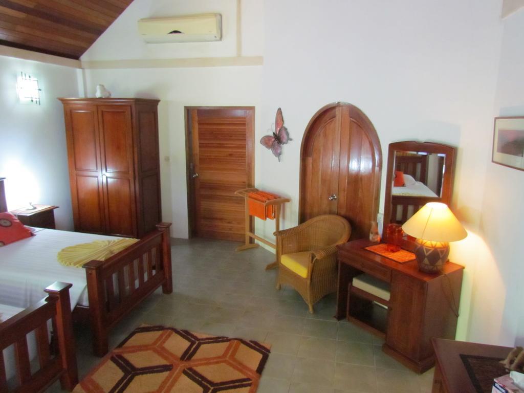Kingsacre Hotel Nai Yang Beach