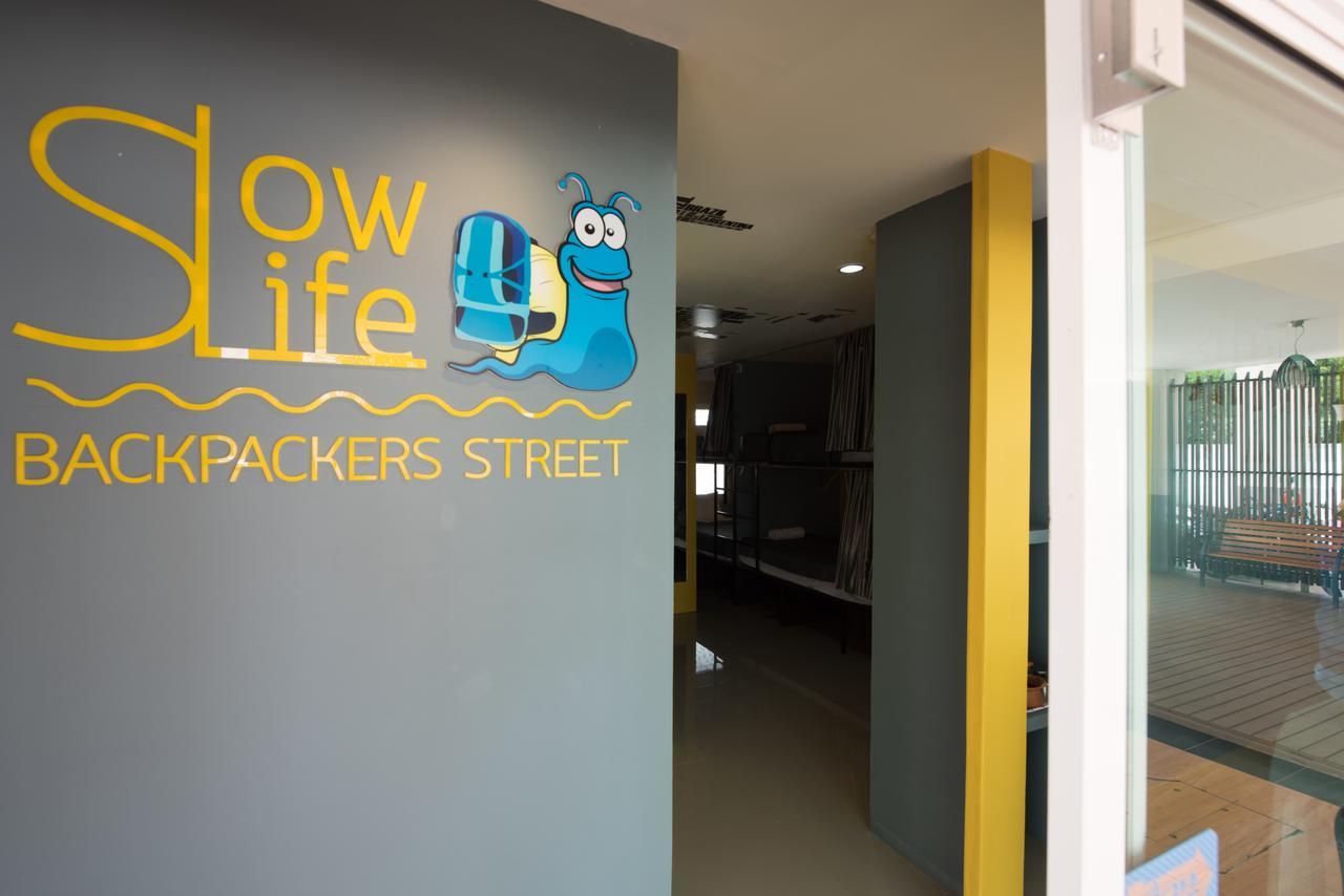 Backpacker Street Airport Place Nai Yang