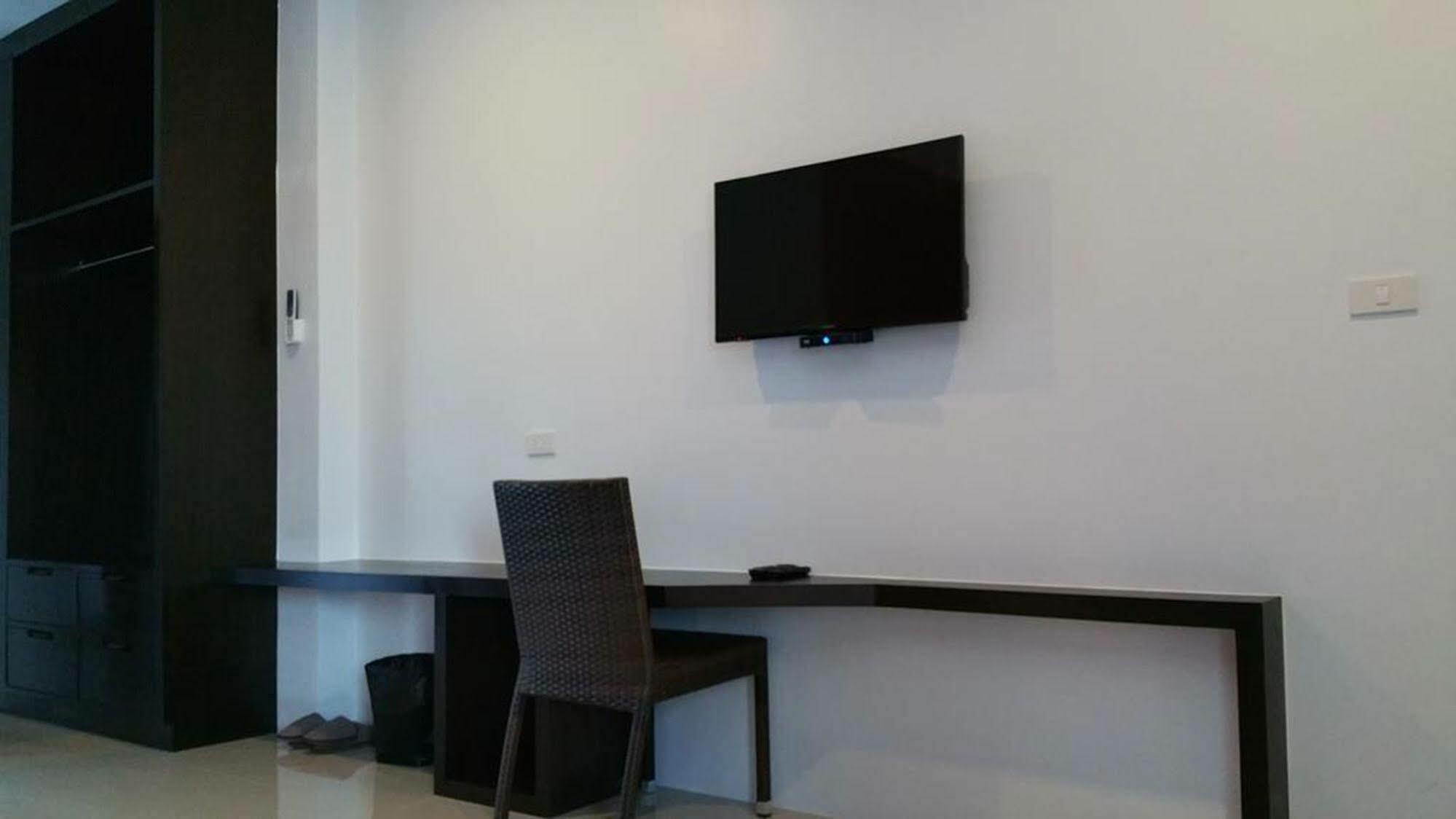 Hotel Phuket Airport Place - Sha