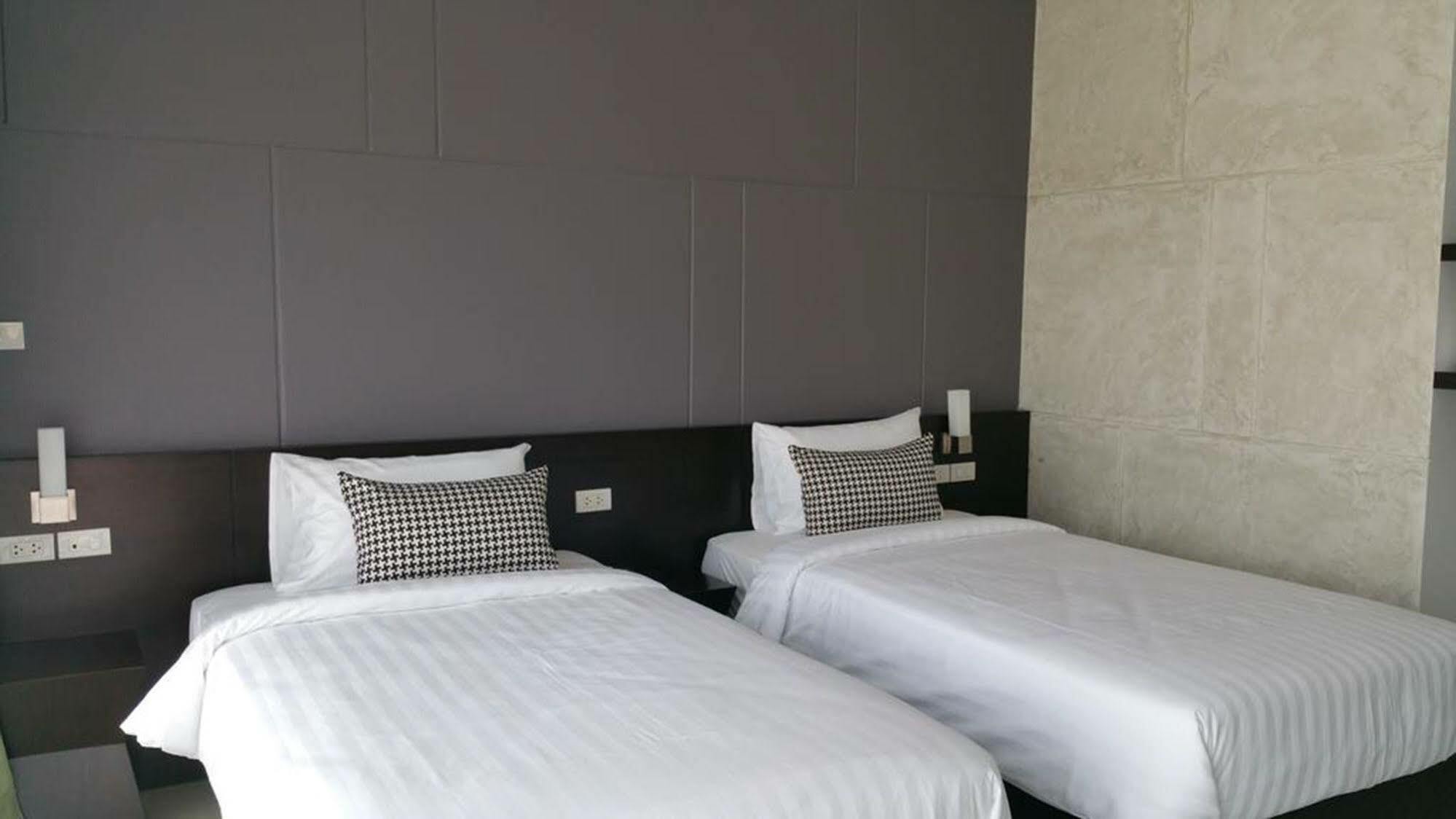 Phuket Airport Place - Sha 3*