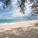 Luxury Oceanfront_Pool Access Apartment