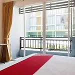 Oyo 792 Omsaga Phuket Hotel