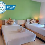 Louis\' Runway View Hotel - Sha Extra Plus