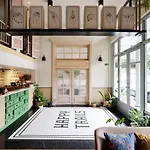 The Blanket Hotel Phuket Old Town
