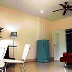 Udom Bungalow