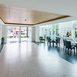 Ozone Condotel, Kata Beach