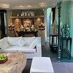 Villa On The Rocks, 4 Bedrooms, Phuket