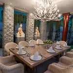 Villa In The Park, Whole House\'S Suitable For Family\'S Vacation