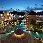 Novotel Phuket Vintage Park Resort
