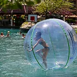 Novotel Phuket Vintage Park Resort
