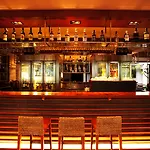 Twinpalms Surin Phuket Resort