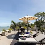 Raya Beachloft