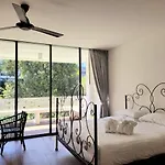 Surintra Boutique Resort