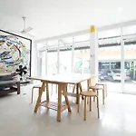 Bedbox Hostel