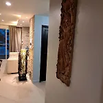 Karon Beach Apartment Sea View