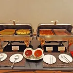 The Old Phuket - Karon Beach Resort - Sha Plus