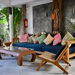 Papacrab Boutique Guesthouse