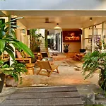 Papacrab Boutique Guesthouse