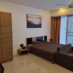 Karon Chic Seashore Apartment