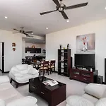 Veloche 2 Bedroom Apartment With Seaview