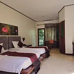 Baan Panwa Resort