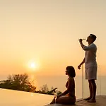 Lada Cliff Villa Malaiwana