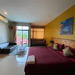 Maria\'S Guest House, Restaurant & Bar