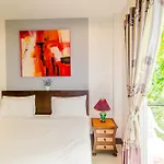 Baan Yuyen Karon Guesthouse