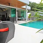 Ya Nui Beach Villas