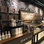 Shade House - Phuket Downtown