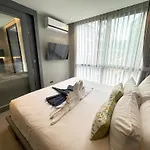 Deluxe Apartment Citygate Condo By Lofty