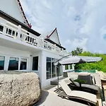 Moonlight Panorama Seaview House By Resava