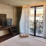 Kata Beach Guesthouse-The Beach Condo