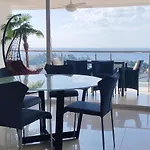 Sunset Plaza 2 Bedrooms Oceanview