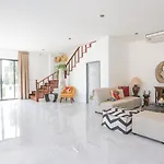 Sirinary Villa Phuket