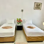 Jj Karon Beach Hotel