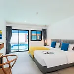 Kraam Silhouette Hotel And Cafe Phuket