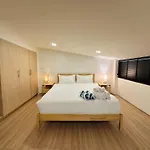 Gloria\'S Home