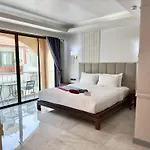 Grand Orlov Apart Hotel