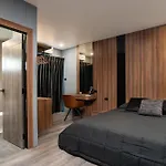3 Double U - Kalim Sea View
