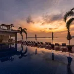 Suite Beni | Direct Ocean View Luxury Apartment In 5 Star Facility | Beachfront Property