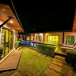 Emerald Pool Villa