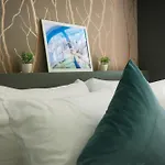 Sabay Property Apart N103 With Pool View In Citygate Kamala
