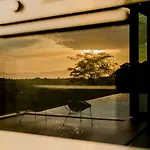 Yamu Hills Panoramic Ocean View 6 Bed Luxury Vila