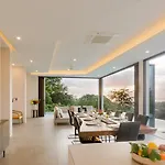 Yamu Hills Panoramic Ocean View 6 Bed Luxury Vila
