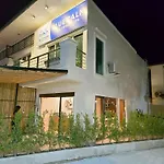 Blue Palm Residence Kata