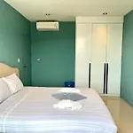 The Oh-So-Sexy Triple Penthouse - Rare 35Br 188M2