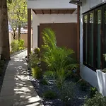 Blue Palm Residence Kata